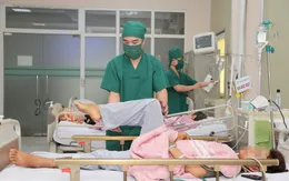 Nam thanh niên liệt hai chân do ngã từ độ cao khoảng 4m