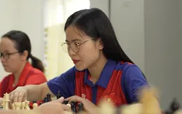 Cô gái khiếm thị trở thành vận động viên cờ vua