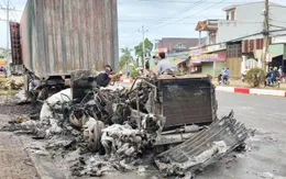 Xe container chở hạt điều cháy ngùn ngụt trên đường