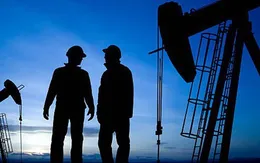 Nga và Saudi Arabia kêu gọi cắt giảm sản lượng dầu