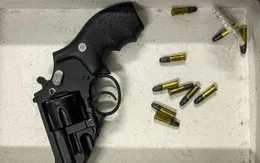 Lại phát hiện súng và đạn khi soi chiếu tại sân bay Đà Nẵng