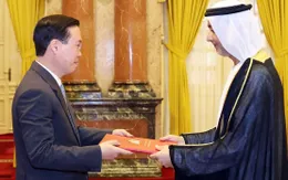 Chủ tịch nước Võ Văn Thưởng tiếp các Đại sứ đến trình Quốc thư