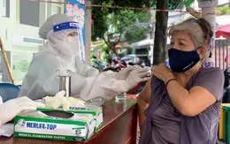 TP. Hồ Chí Minh: 59 điểm tiêm vaccine phòng COVID-19 hoạt động xuyên suốt kỳ nghỉ lễ 30/4 - 1/5