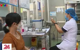 Người dân chủ động đi tiêm vaccine phòng COVID-19 mũi tăng cường