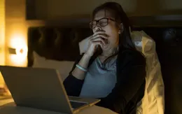 Bạn có thể tỉnh táo bao lâu nếu không ngủ?