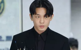 Yoo Ah In mệt mỏi sau buổi thẩm vấn 21 tiếng trong lần triệu tập thứ hai
