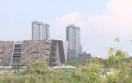 Những công trình bỏ hoang làm xấu bộ mặt khu trung tâm TP Hồ Chí Minh