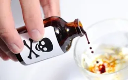 Bắt khẩn cấp đối tượng đổ thuốc trừ sâu vào nồi canh định hại chết cha mẹ ruột