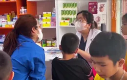 Mạo danh bác sỹ BV Nhi Trung ương để bán thực phẩm chức năng