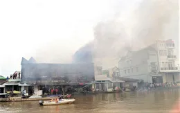 Buộc cơ sở lắp đặt quảng cáo bồi thường 21 tỉ đồng vì thi công gây cháy