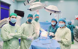 Sinh con lần 4, sản phụ bị nhau cài răng lược thể nặng và hiếm gặp