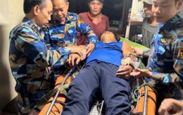 Hỗ trợ cấp cứu ngư dân gặp nạn trên biển