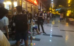 TP Hồ Chí Minh: Hàng trăm người hoảng loạn tháo chạy vì đám cháy ở chung cư