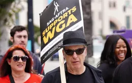 Cuộc đình công của các nhà biên kịch Hollywood: Hiệp hội đồng ý hòa giải
