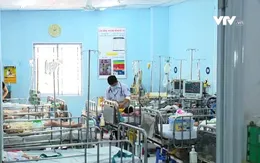Số ca sốt xuất huyết ở Hà Nội, TP Hồ Chí Minh tăng, nguy cơ quá tải