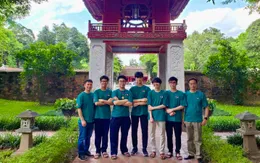 Việt Nam giành 2 HCV Olympic Vật lí Quốc tế 2023