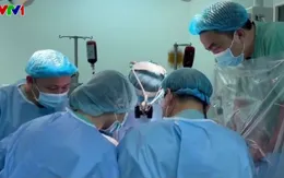 Lập kỳ tích ghép tim xuyên Việt