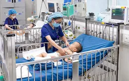 Truyền 60 lọ huyết thanh cứu sống 3 bệnh nhi bị rắn cắn nguy kịch
