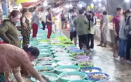 Tiểu thương xây dựng hình ảnh giữ chân du khách