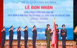 Bộ Tư lệnh Cảnh sát biển đón nhận Huân chương Chiến công hạng Nhì