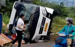 Bình Phước: Xe tải tông xe khách, nhiều người bị thương