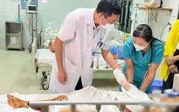 Dùng điện thoại khi đang sạc pin, người phụ nữ đa chấn thương, mù mắt