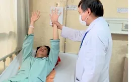 Cấp cứu thành công một thanh niên đang đạp xe bị đột quỵ