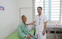 Bị khàn tiếng kéo dài, phát hiện ung thư thanh quản