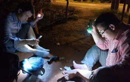 Hỗ trợ người làm mồi bắt muỗi đêm để giám sát sốt rét