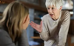 5 dấu hiệu cho thấy bạn có phụ huynh "chưa trưởng thành về mặt cảm xúc"