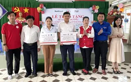 Đồng Nai: Tặng quà Trung Thu cho trẻ em khuyết tật