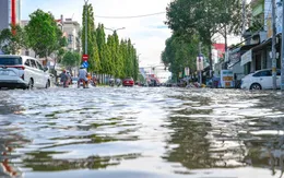 Nhiều tuyến đường ở Cần Thơ bị ngập do triều cường