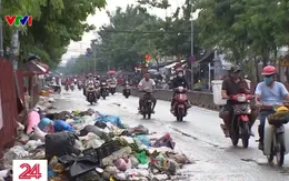 Tuyến đường xanh, sạch ở TP Hồ Chí Minh ngập rác