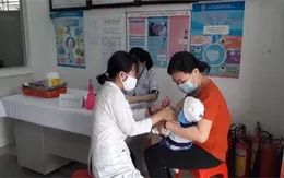 Thành phố Hồ Chí Minh triển khai tiêm vaccine 5 trong 1