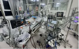 Can thiệp ECMO cứu bé gái viêm cơ tim tối cấp, sốc tim