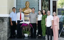 Chủ tịch Quốc hội Vương Đình Huệ tưởng nhớ, tri ân cố Chủ tịch Quốc hội Nguyễn Hữu Thọ