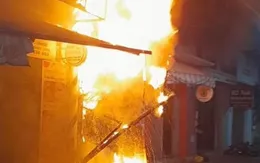 Cháy nhà trong đêm tại TP Hồ Chí Minh, 5 người thoát nạn