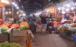 Kiểm tra chợ đầu mối, siêu thị đảm bảo an toàn thực phẩm dịp Tết