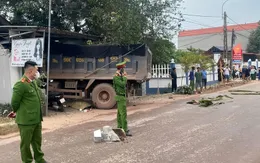 Xe tải đâm tử vong một người và làm bị thương 3 người trong cửa hàng ven đường