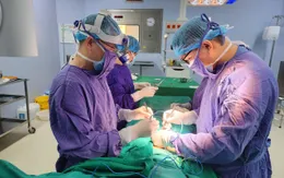 Hoại tử tinh hoàn vì đến viện muộn