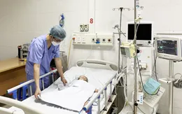 Bé 10 tháng tuổi bị suy hô hấp do hóc đậu phộng da cá