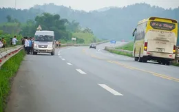 Xử phạt gần 500 trường hợp vi phạm trên cao tốc Nội Bài - Lào Cai