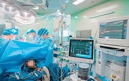 Bé gái suy thận mạn giai đoạn cuối được "hồi sinh" nhờ ghép thận