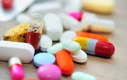Áp lực gia đình, nữ sinh uống 20 viên paracetamol tự tử