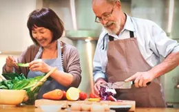 Chúng ta nên ăn gì sau tuổi 60?