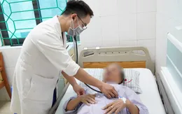 Nhập viện vì uống thực phẩm chức năng "chữa bách bệnh" mua tại hội thảo
