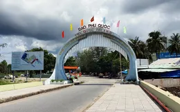 Phú Quốc tạm dừng giải quyết cho lãnh đạo các cấp đi nước ngoài