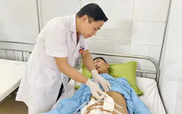 Phẫu thuật cấp cứu nam bệnh nhân bị xà beng đâm xuyên thành bụng