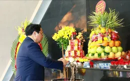 Thủ tướng Phạm Minh Chính dâng hương tại Nghĩa trang Liệt sĩ Quốc gia A1