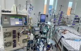 Can thiệp ECMO cứu sống bé gái tim bẩm sinh phức tạp